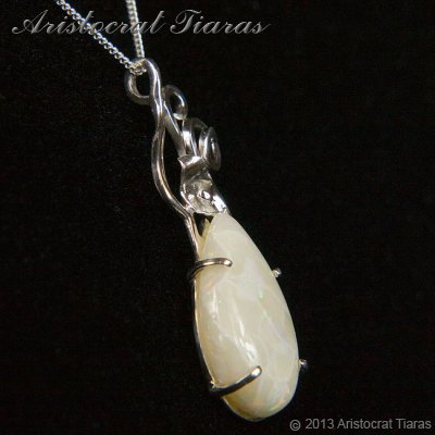 Lady Katherine 925 silver leaf Opal necklace picture 7